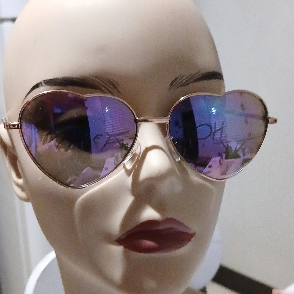 Betsey Johnson Heart Shaped Sunglasses Reflective Rose Gold Pink/Lavender